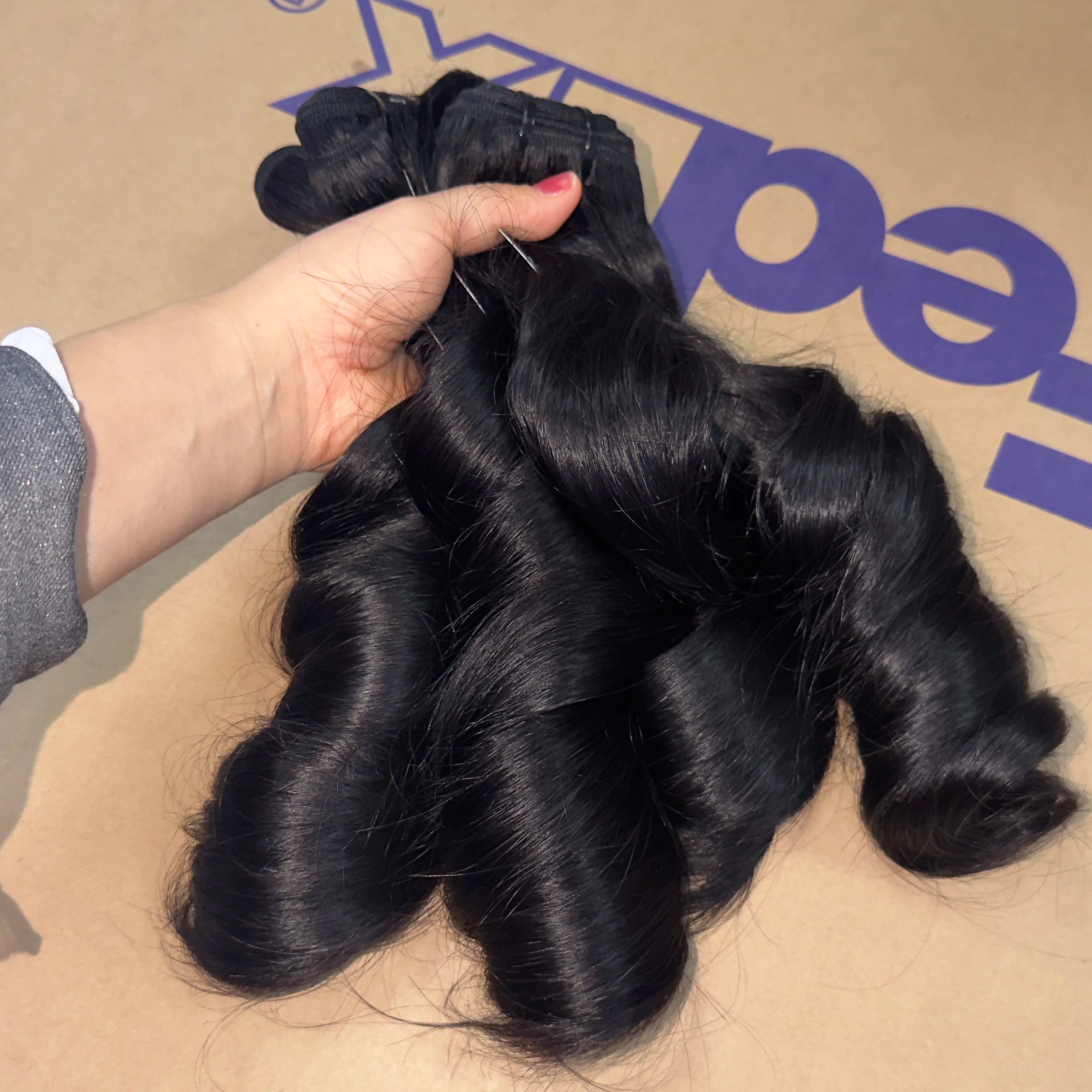 Cuticle Aligned Burmese Curly Human Hair Kinky Virgin Raw Hair Indian Wavy Curl Bundles Raw Body Wave Vietnamese Hair