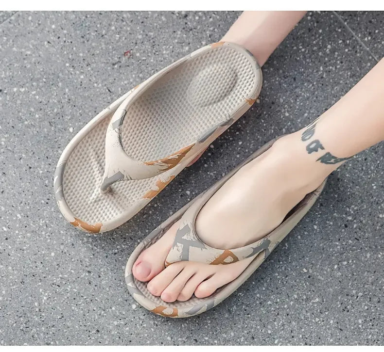 Fashion Daily Slippers for Men Anti Slip Soft Sole Lightweight Home Beach Outdoor Leisure Walking Footwear