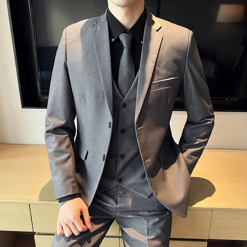 High quality fashion business casual (suit + vest + trousers) British style European and American wedding dress three-piece set