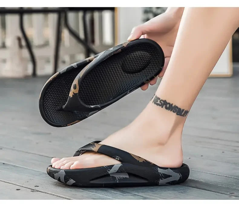 Fashion Daily Slippers for Men Anti Slip Soft Sole Lightweight Home Beach Outdoor Leisure Walking Footwear