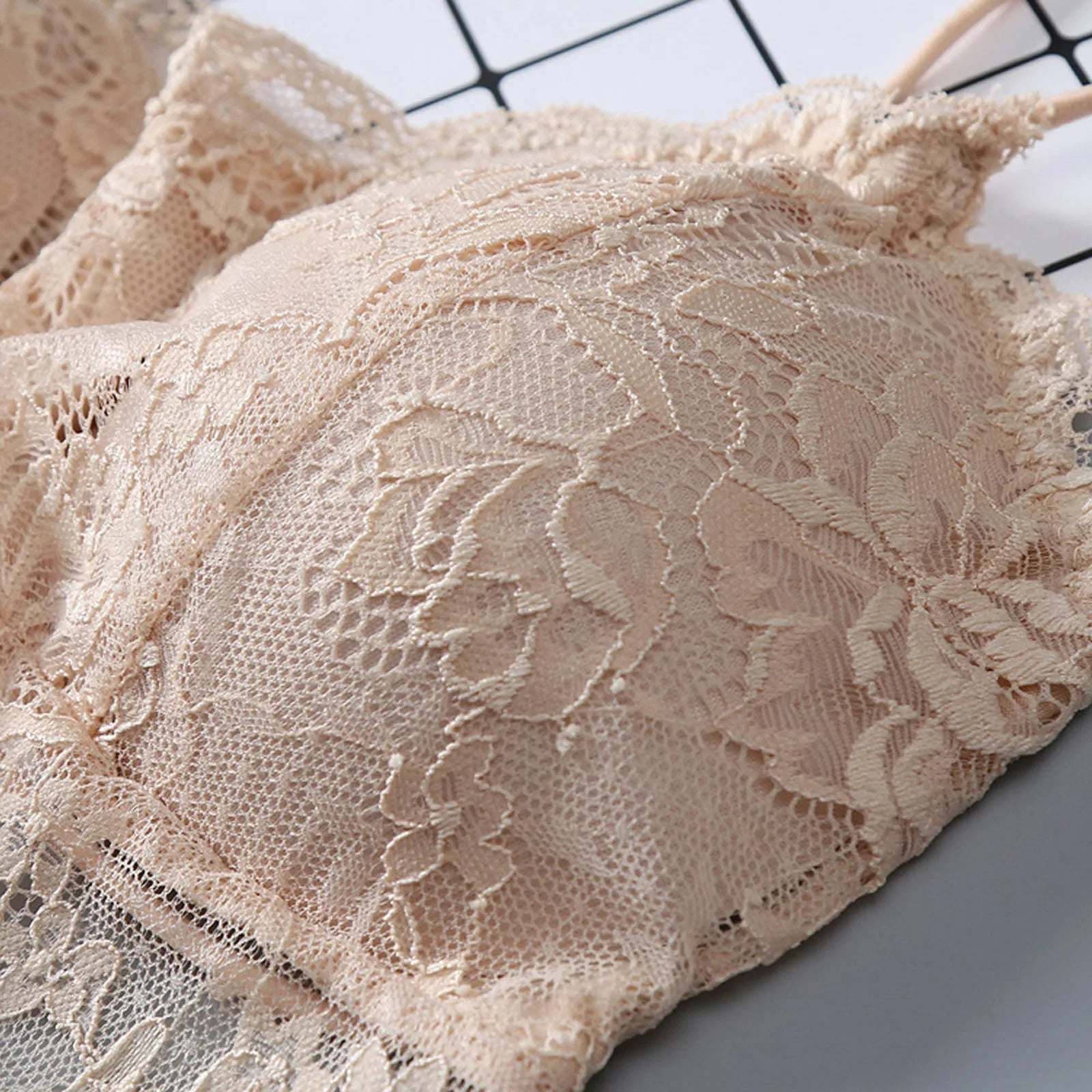Summer Women Lace Sexy Top Sun Sleeveless Tops padded Bralette Bra Bustier Zipper Back Club Crop Tank lingerie женское белье
