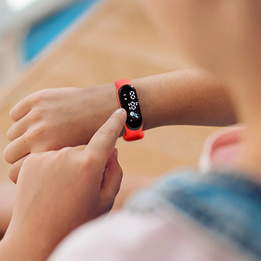 Kawaii Smart Watch For Kids Fashion Outdoor Waterproof Sports Kids' Watches Boy Girls Digital Watches Silicone montre enfant