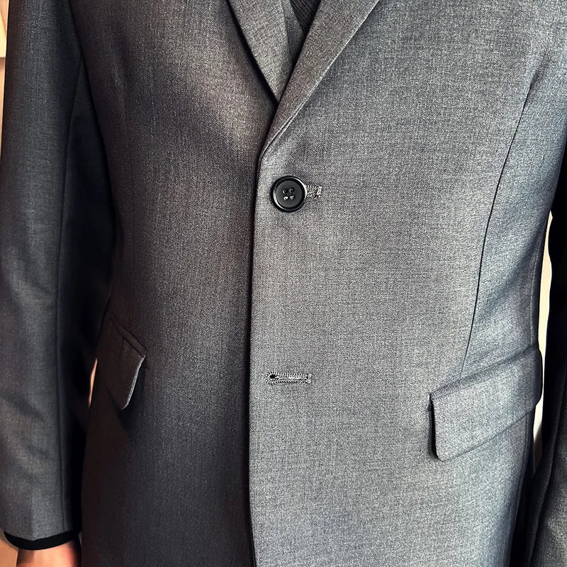 High quality fashion business casual (suit + vest + trousers) British style European and American wedding dress three-piece set