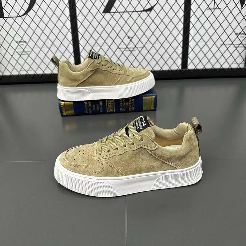 Men's shoes 2025 leather face fashionable and versatile trend casual board shoes soft soled low top shoes for men