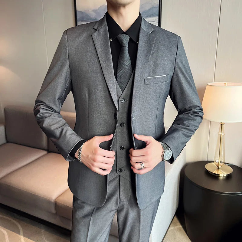 High quality fashion business casual (suit + vest + trousers) British style European and American wedding dress three-piece set