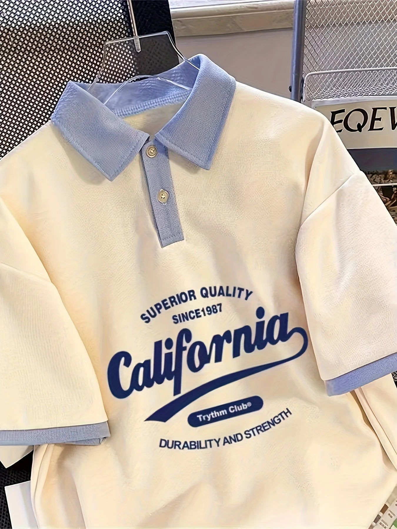 The new men's short-sleeved POLO shirt for summer 2025 is casual fashionable and comfortable with 3D letter printing